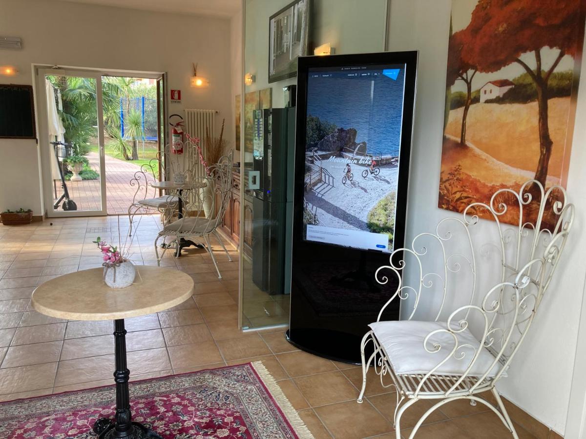 Residenza Le Due Torri Aparthotel Ρίβα ντελ Γκάρντα Εξωτερικό φωτογραφία